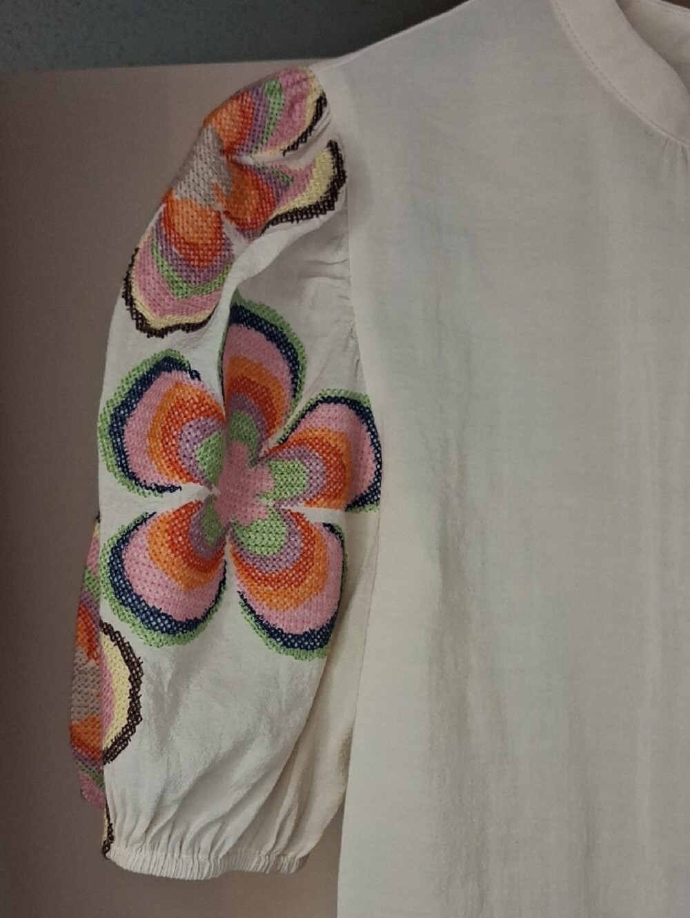 THML Cream Top with Colorful Embroidered Puff Sleeves - Picture 2 of 8